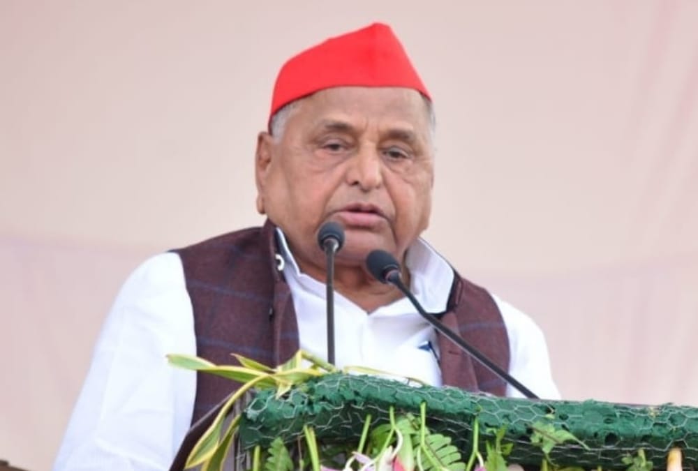 mulayam singh yadav says akhilesh should do more hard work to win the election.
