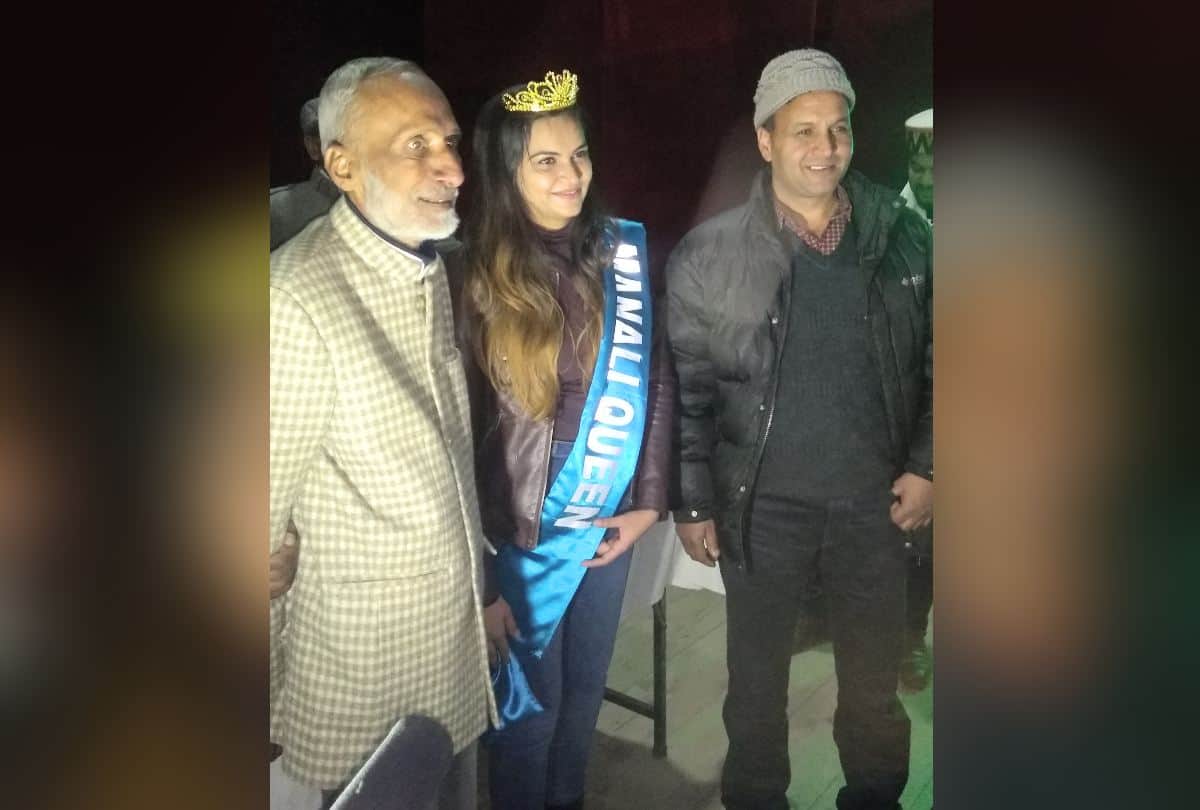 Happy new year celebrations in Manali Delhi Neha crowns as New year queen