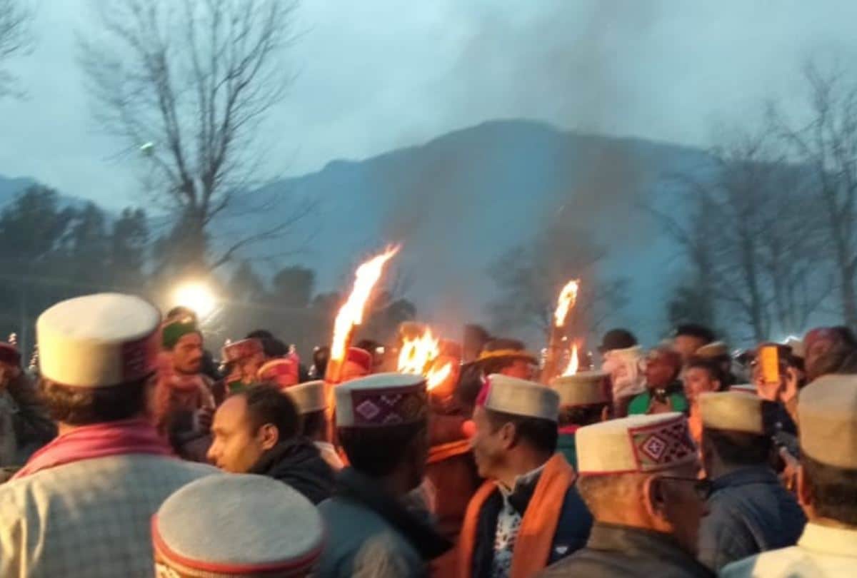 Maha Aarti Of River Beas in Kullu Himachal Pradesh