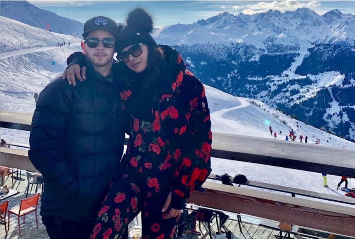 priyanak chopra and nick joans enjoyed at california with their family and friends