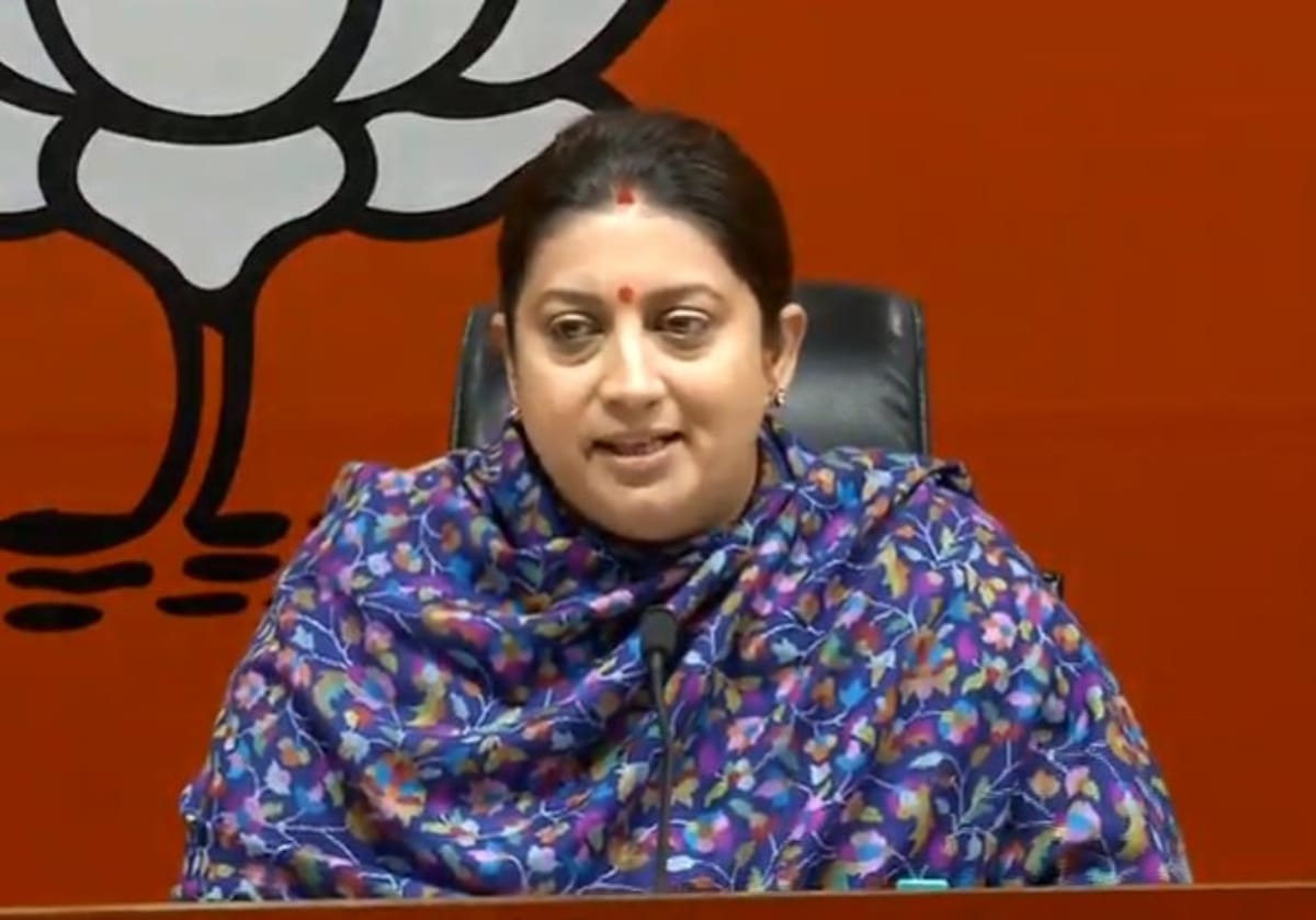 Rahul gandhi behave himself, honour to parliament, said Smriti Irani