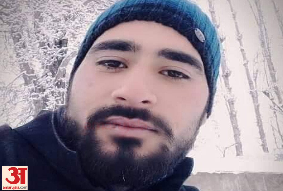 special police officer attacked by militants in pulwama jammu kashmir