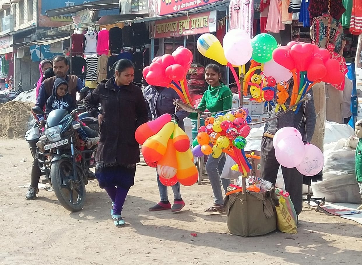 शहर से लेकर गांव तक गूंजा हैप्पी न्यू ईयर
