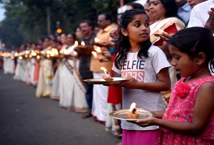 सबरीमाला मंदिर में प्रवेश दिलाने को 35 लाख महिलाओं ने बनाई 620 किमी ...