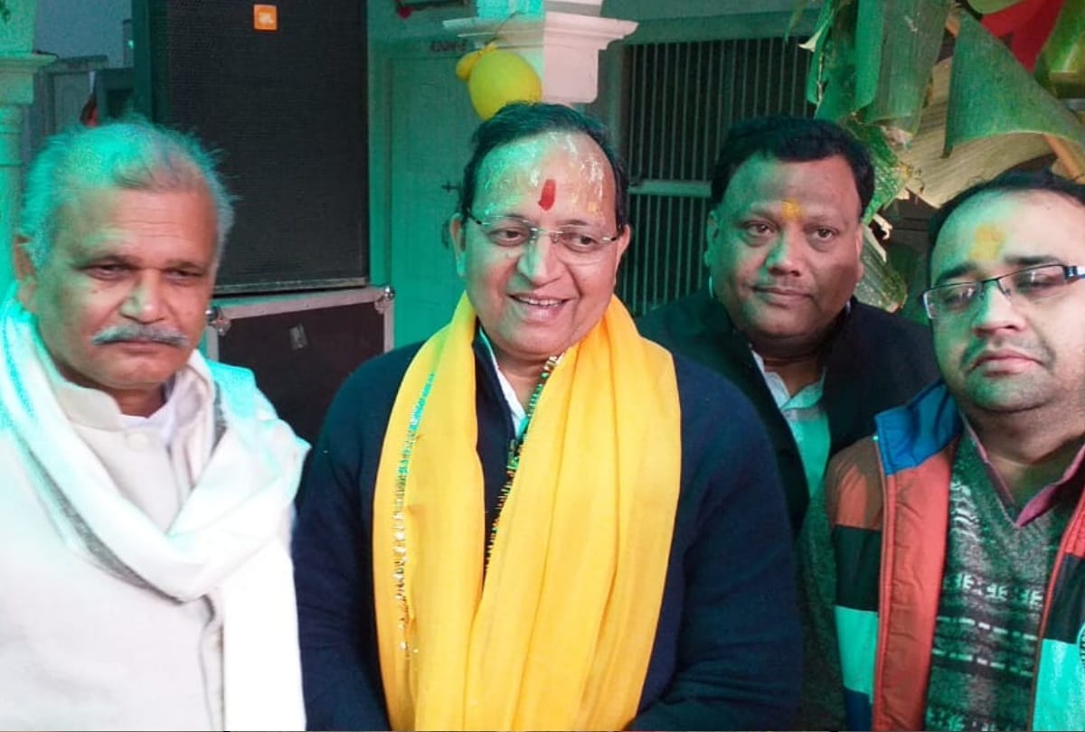 BJP secretary Arun Singh Thakur reached Banke Bihari temple In vrindavan