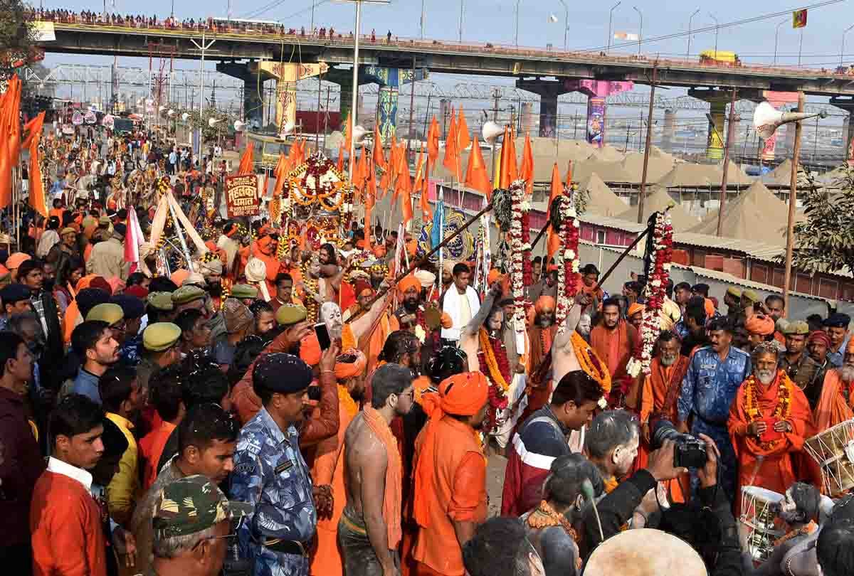 Prayagraj Kumbh 2019 pandals decorated by braj artwork