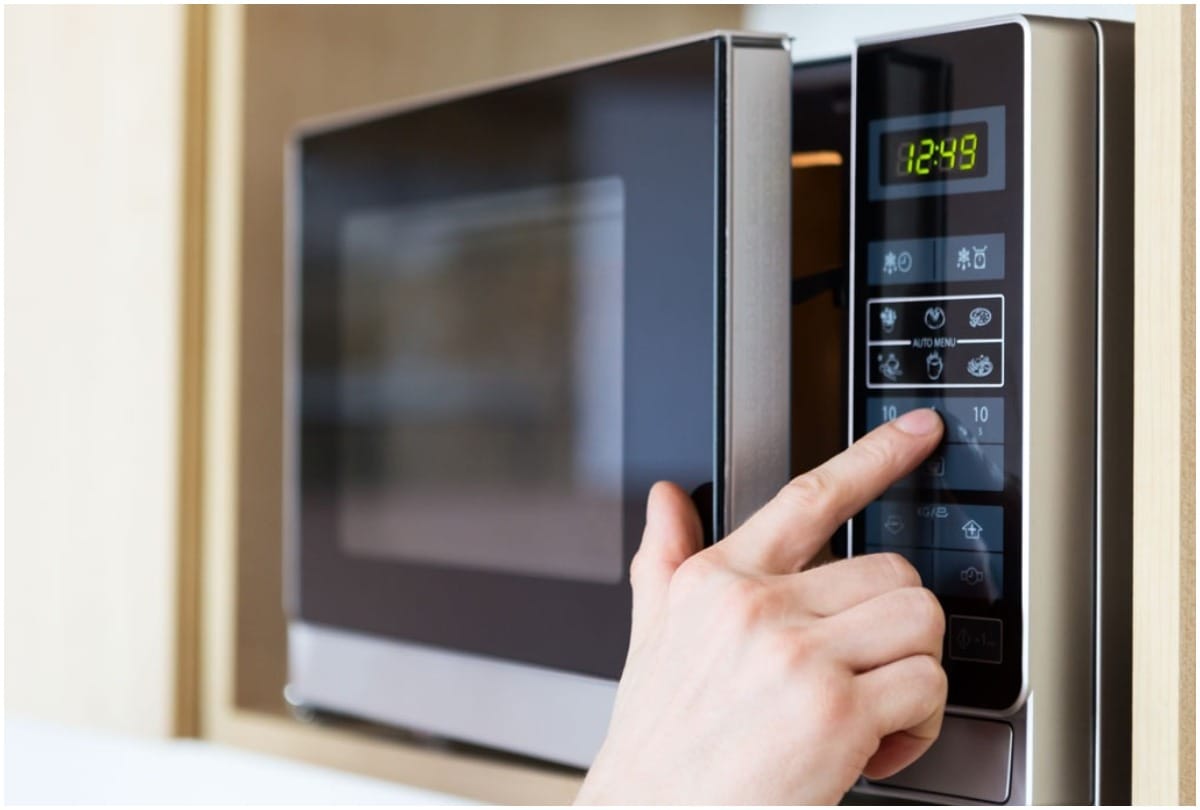 Boiled egg blasts vision of woman lost microwave oven