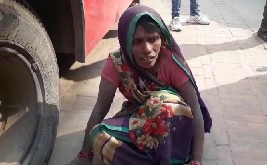 Child death due to falling in pit at mirzapur