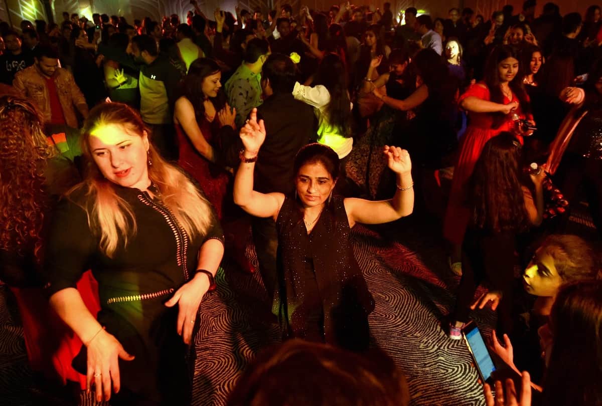 new year 2019 celebration in fifteen photos from 31 december to 1st january
