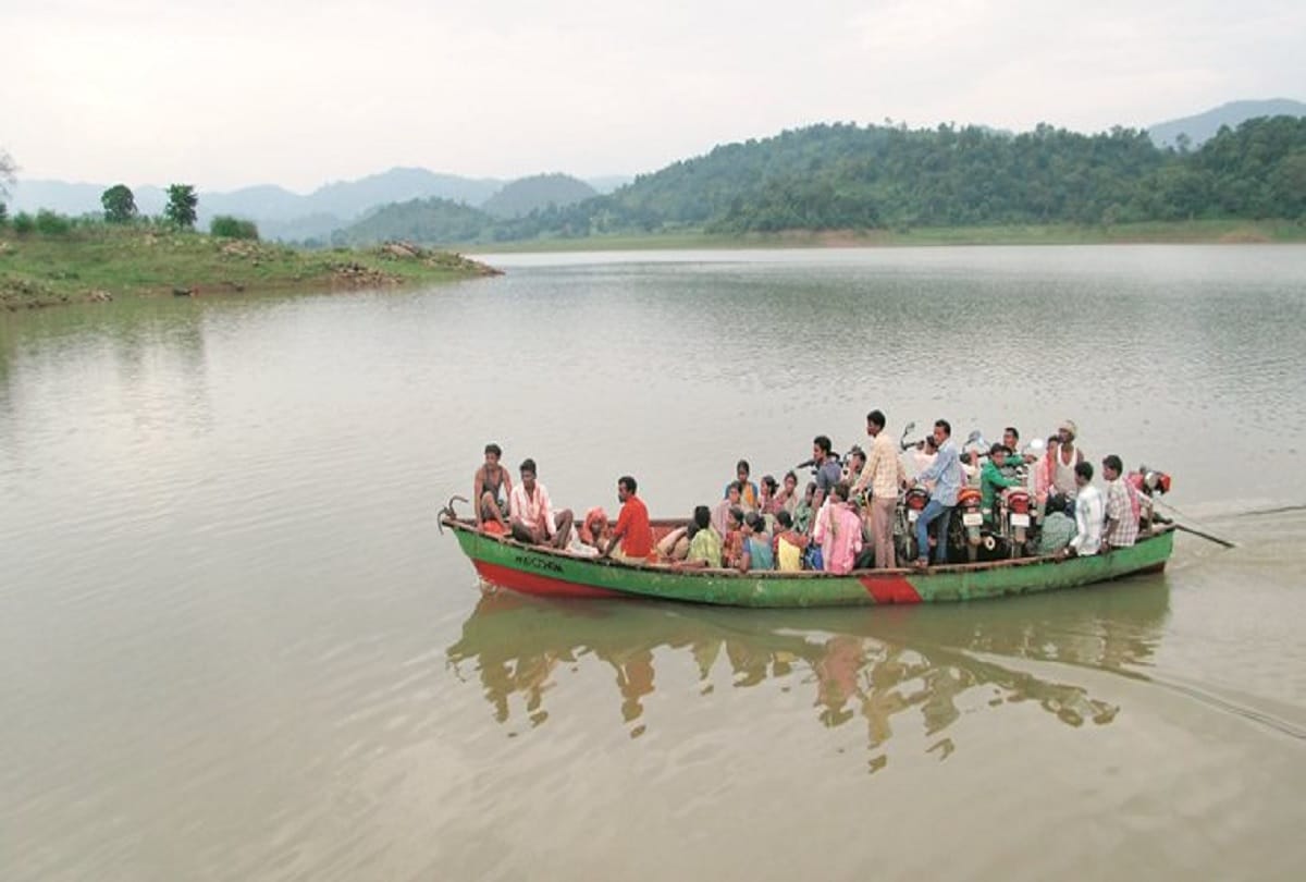 One killed, seven others missing in boat sinking in Odisha
