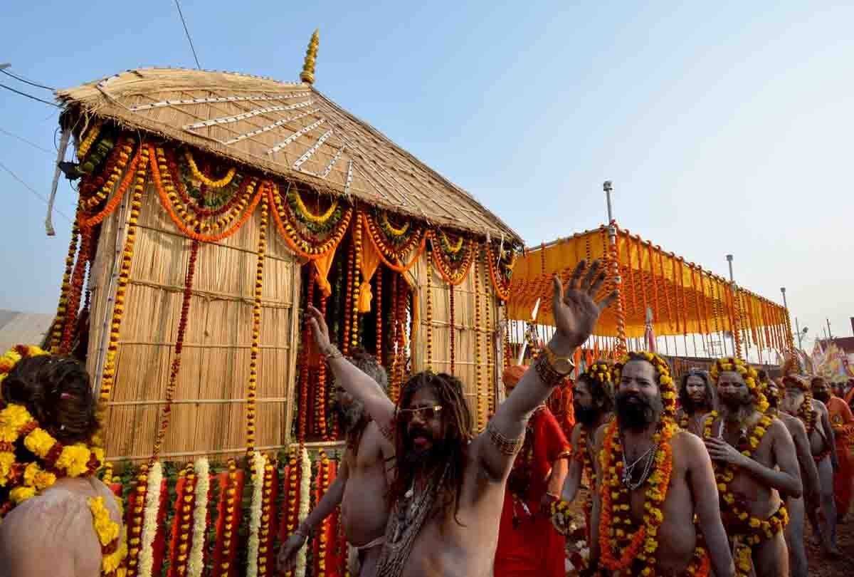 Royal Peshwai of niranjani akhara, Naga sadhu attraction in kumbh mela