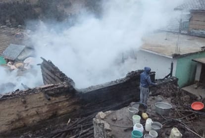 House gutted in fire in Padhar Barot Mandi Himachal Pradesh