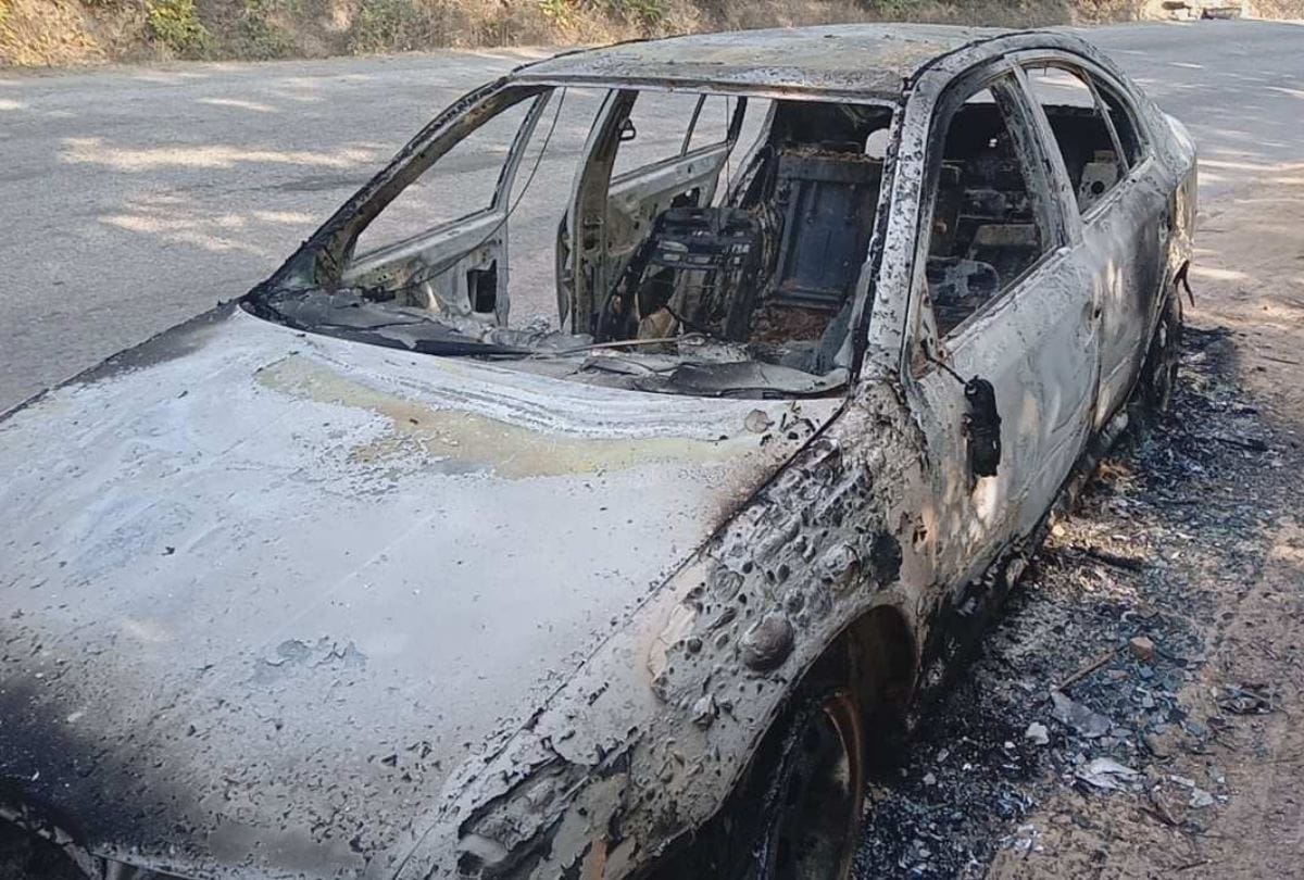 Car Catches Fire on Highway Bilaspur Himachal Pradesh