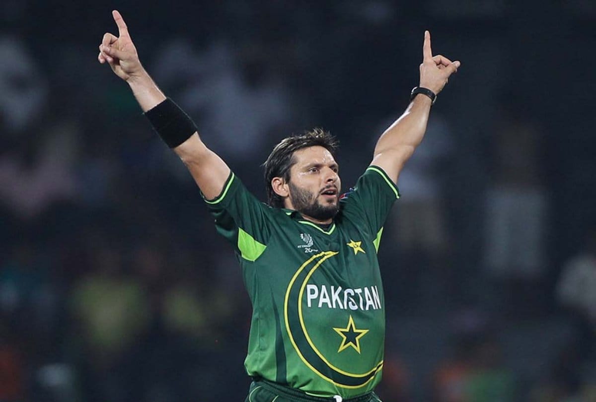 Pakistan former all rounder shahid afridi brutally for his 44th birthday tweet