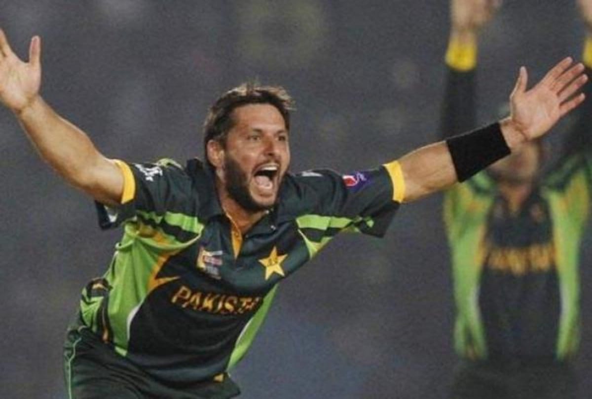 Pakistan former all rounder shahid afridi brutally for his 44th birthday tweet