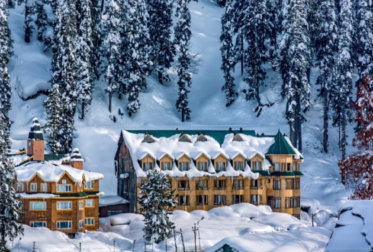 these five most beautiful hill station is popular for snow fall
