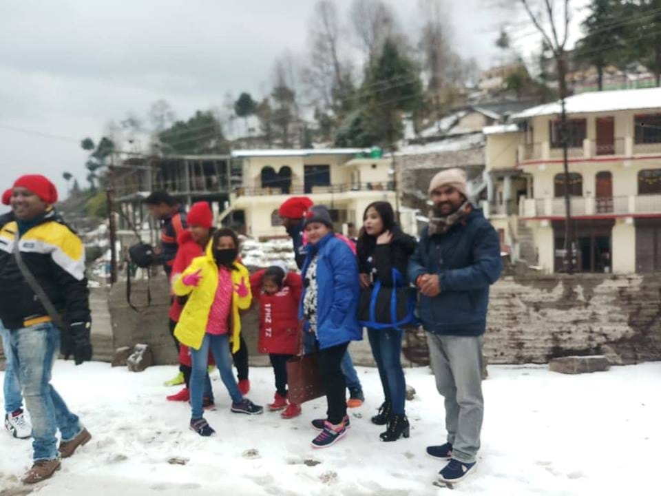 Heavy Snowfall in kedarnath and munsiyari in new year 2019