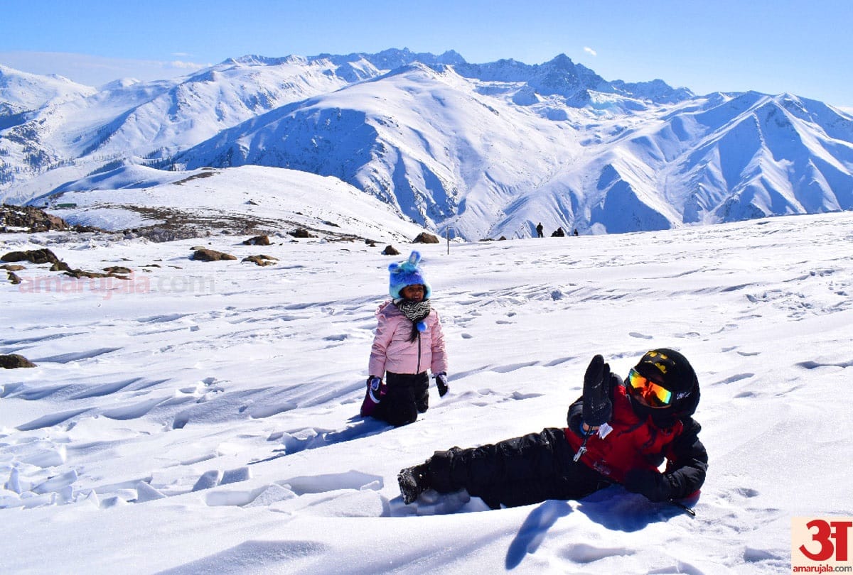 Snowfall On new year In Jammu and Kashmir