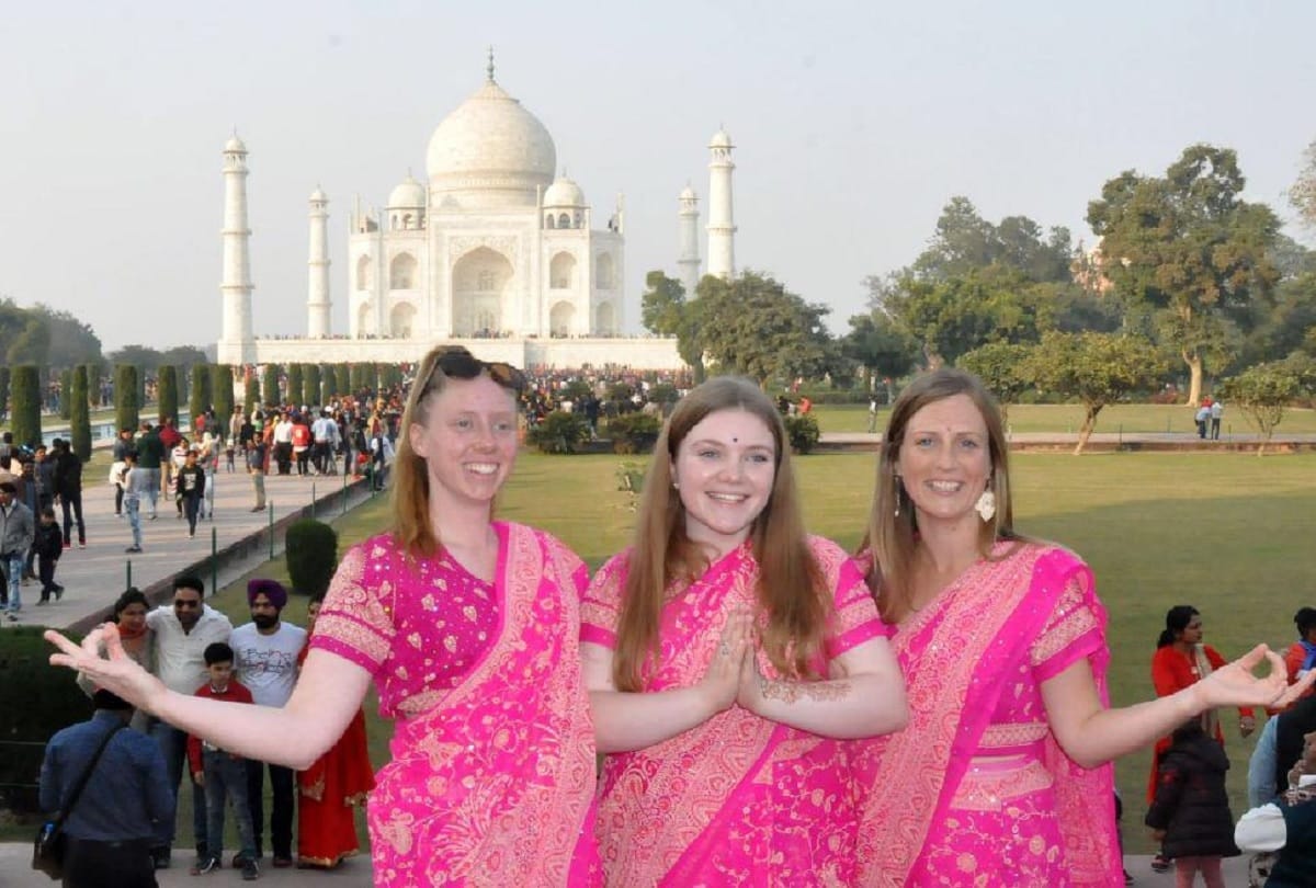 Exclusive Earning Rs. 145 crores from Taj Mahal tickets