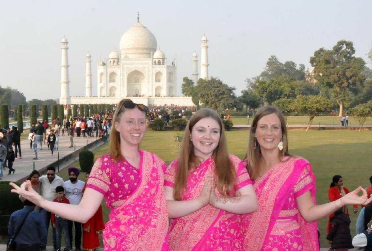 New year celebration in Taj mahal agra