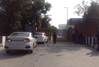 Lawyers strike in Saket court today