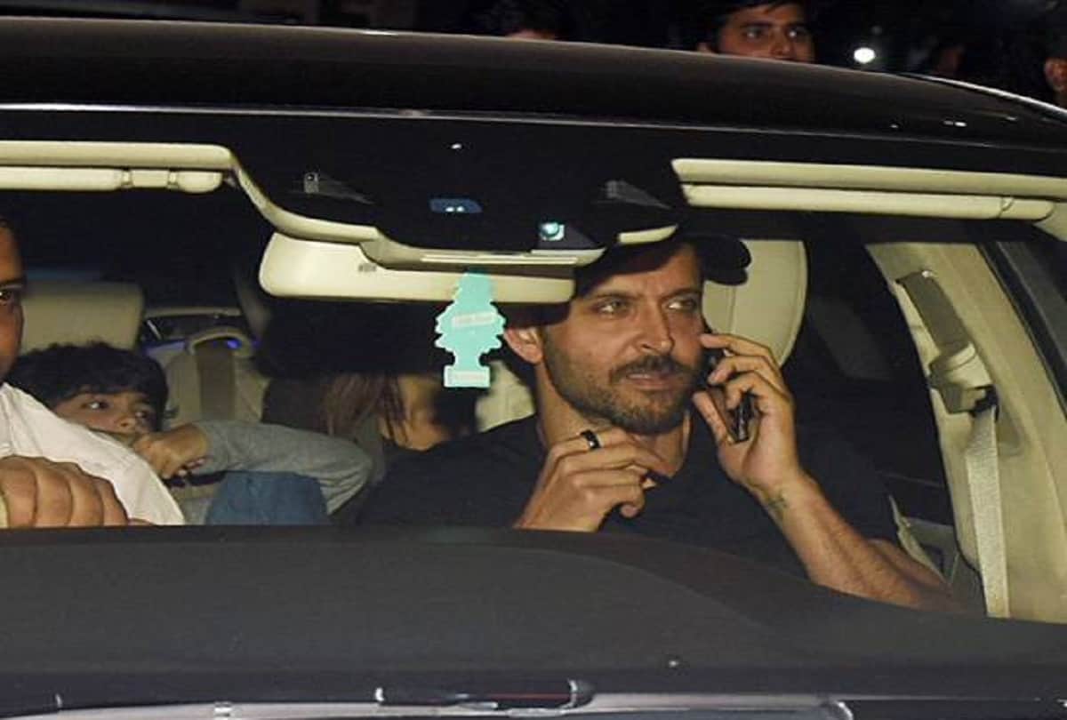 hrithik roshan watched movie with suzzane khan after hodiday
