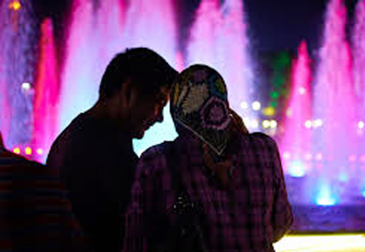 Story about Strong Relationship between Husband and wife
