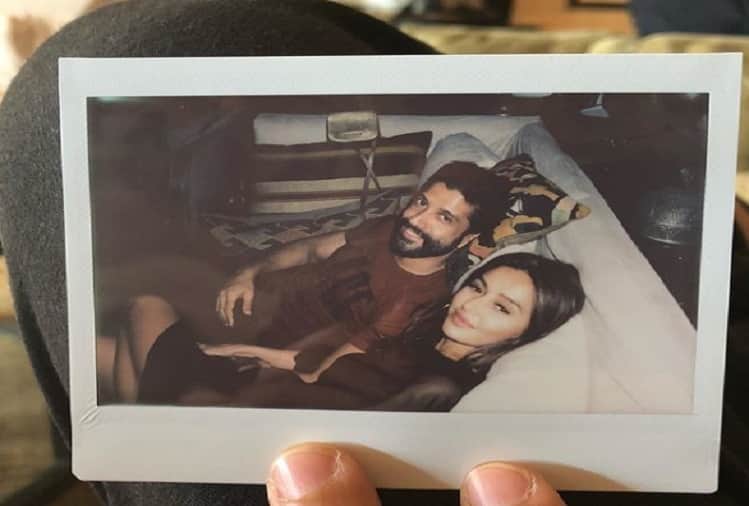 Farhan Akhtar Shibani Dandekar may tie the knot in 2019