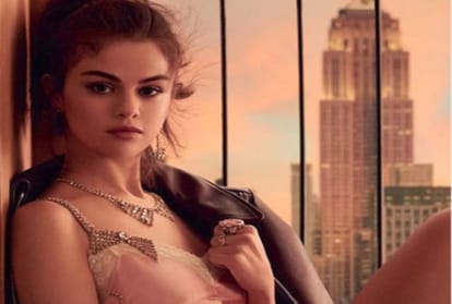 selena gomez work out class fee per hour is 300 dollar