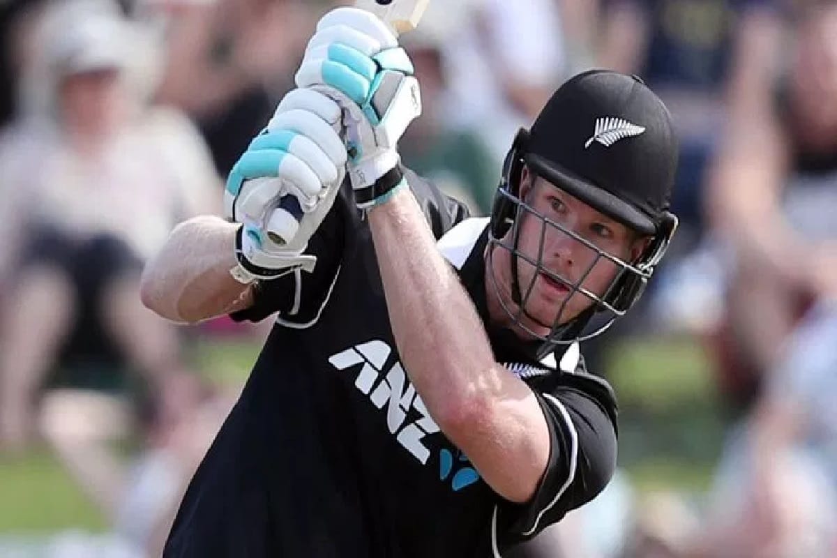 james neesham smashed 5 sixes in an over of thisara perera