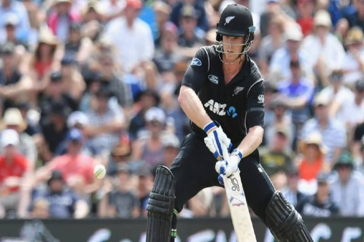 james neesham smashed 5 sixes in an over of thisara perera