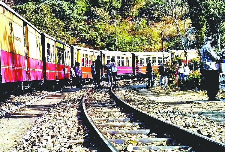Indian Railway Survey of Kalka Shimla Heritage Track to Extend Speed of Toy Trains