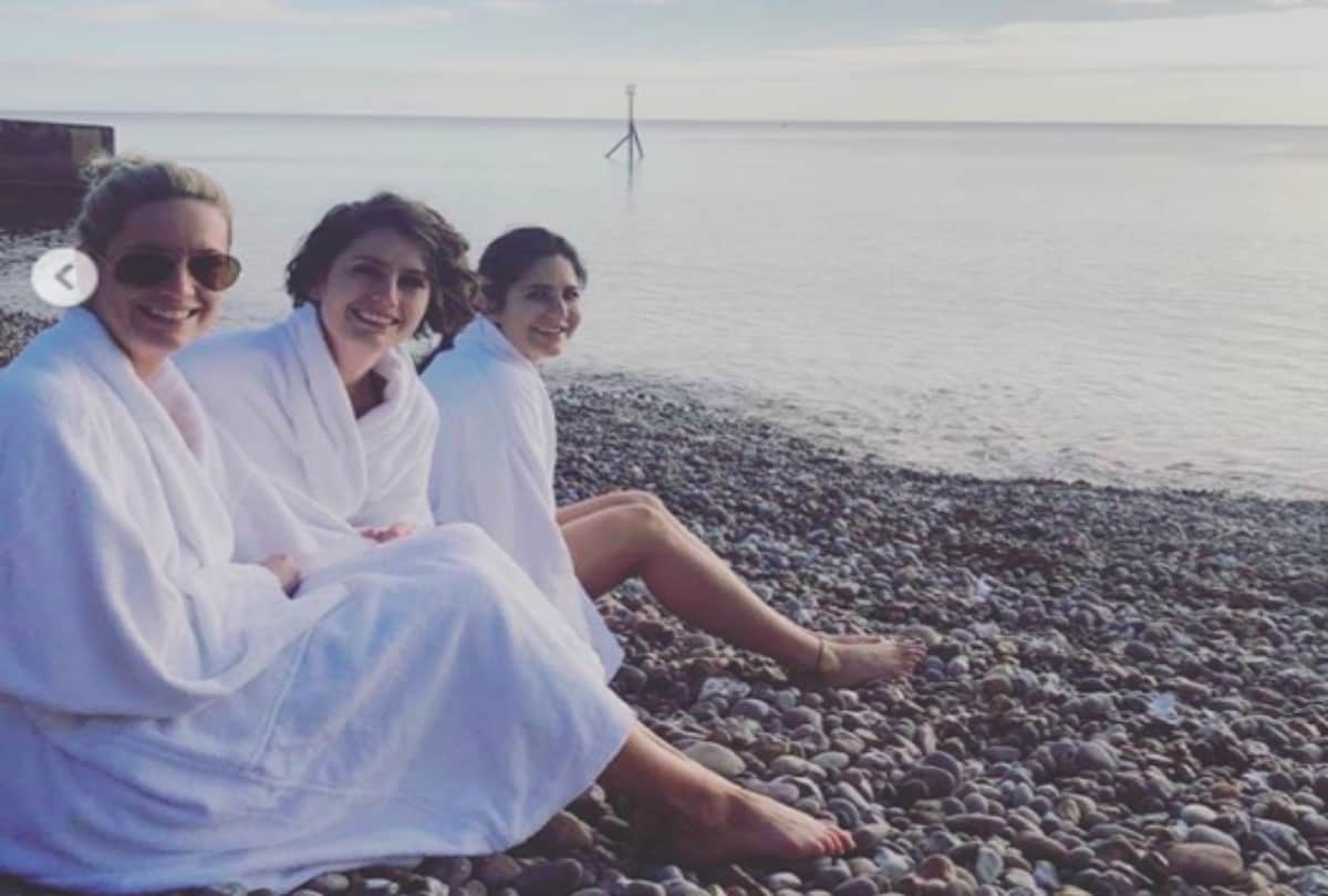 Katrina Kaif celebrate new year with sister and family video viral