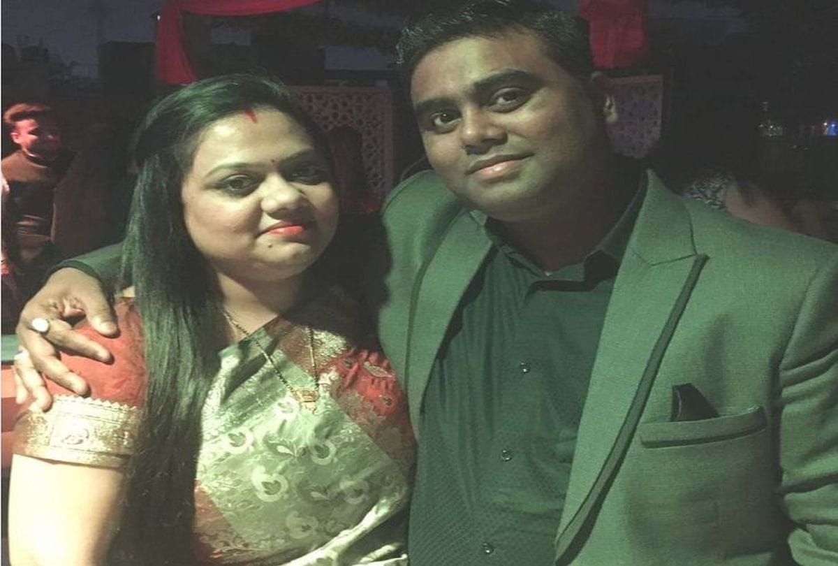 couple killed after car collide with trolley on Agra Lucknow Expressway