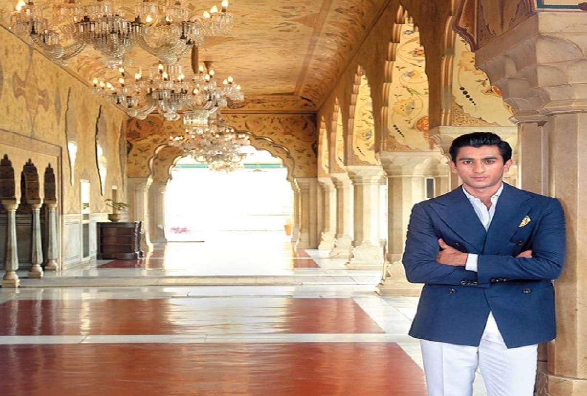 20 years old Padmanabh Singh has assets worth 20,000 crores