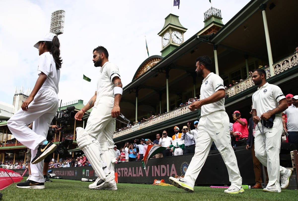 AUSvIND: Team India pays tribute to Ramakant Achrekar by wearing black armbands