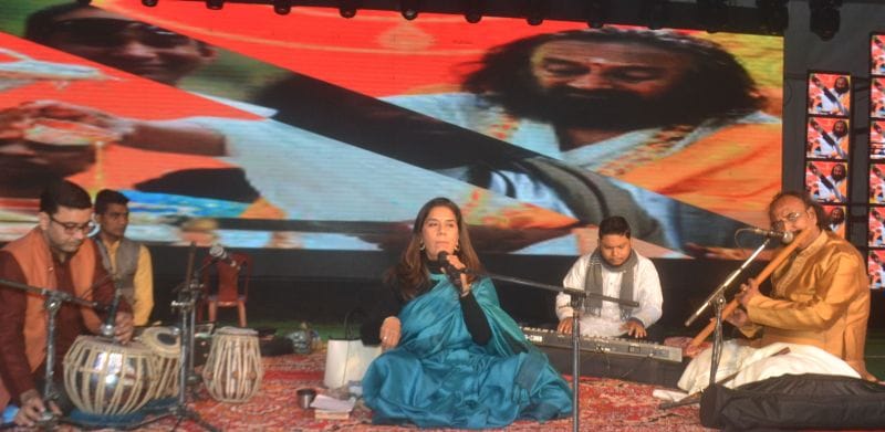 भजन संध्या पर झूमे दर्शक