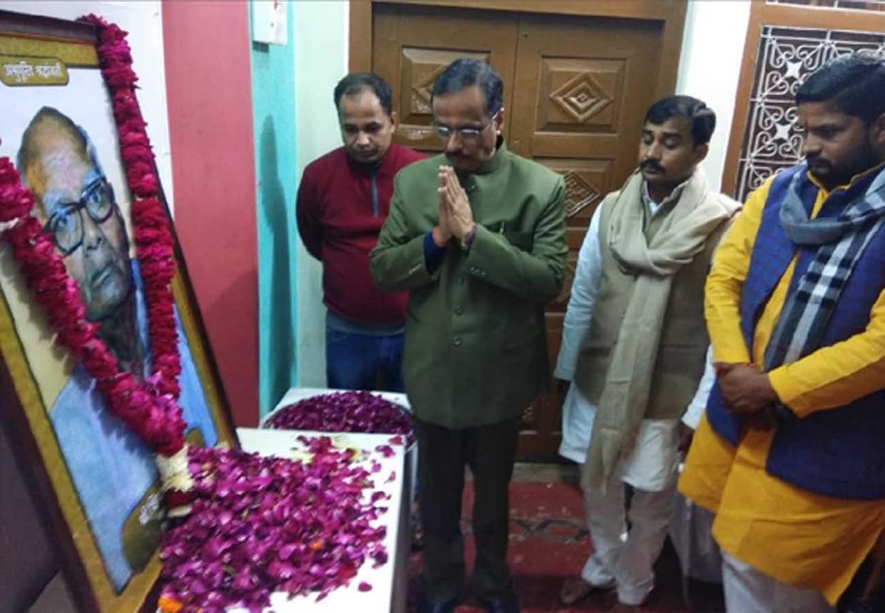 Deputy Chief Minister Dinesh Sharma said now Rasuka on nakal mafia