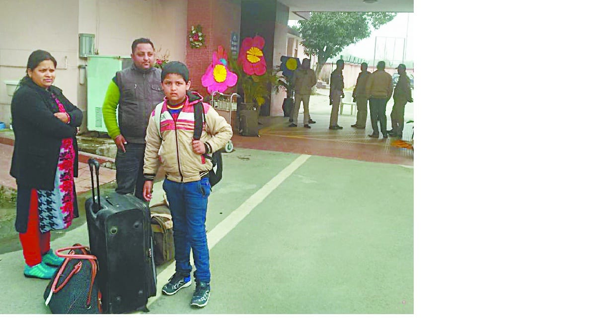 Jollygrants arrive for Pantnagar flight, Delhi