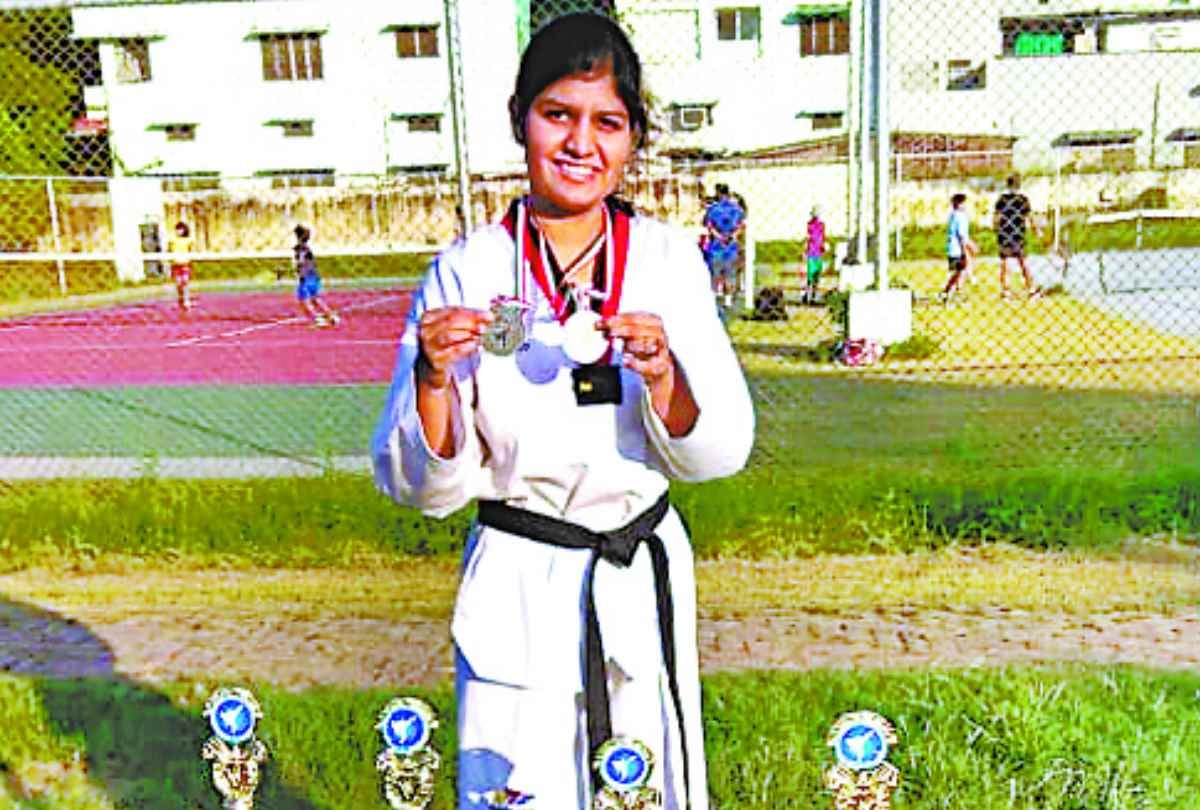 story of raina shukla