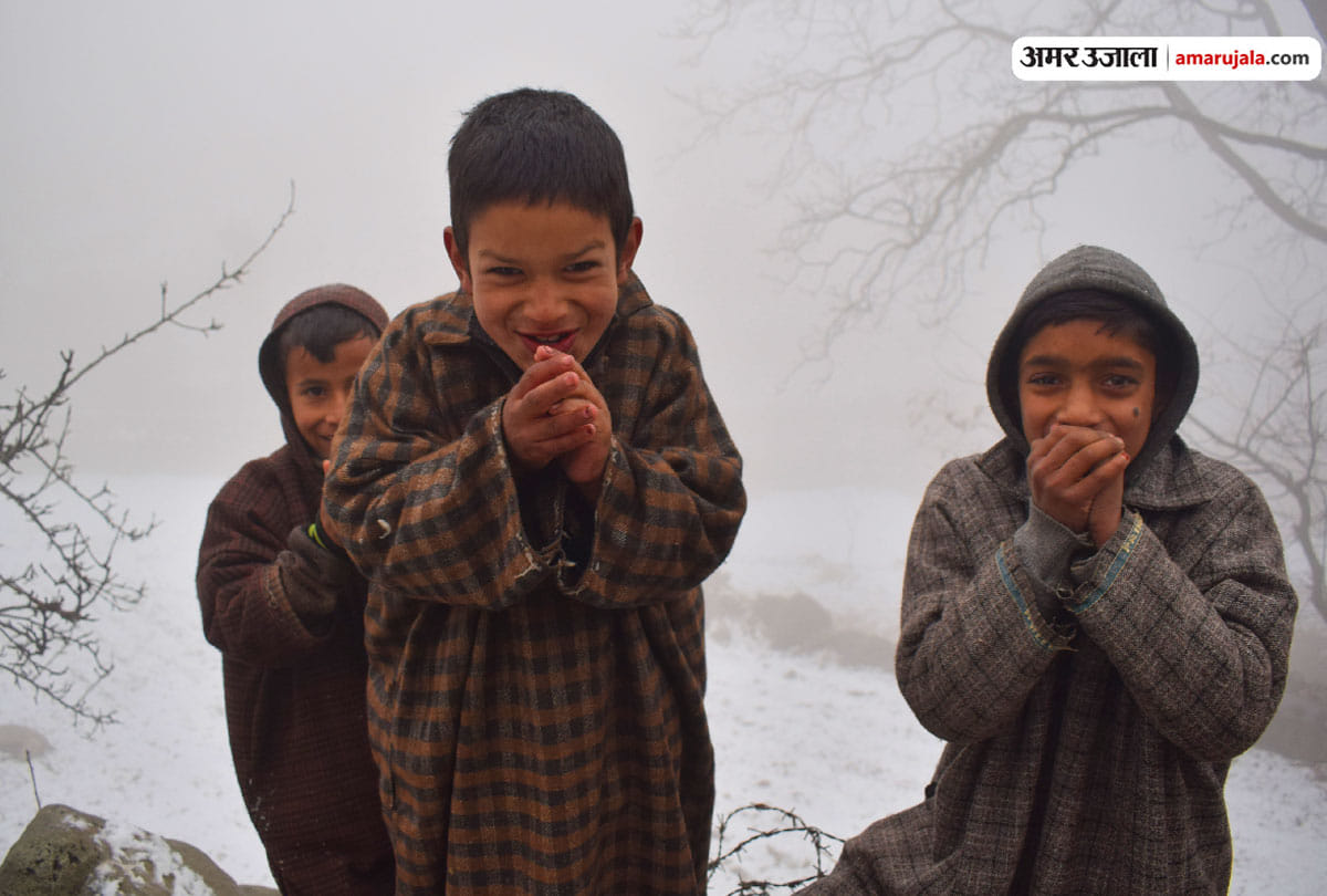 Severe winter in Leh and Kargil, people Troubled with winter in Srinagar jammu kashmir