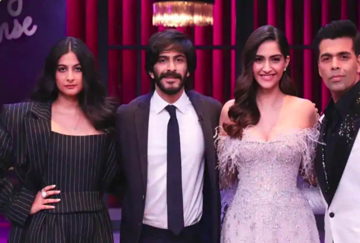 sonam kapoor spoke always lie to her sister revealed in Karan Johar show koffee with karan