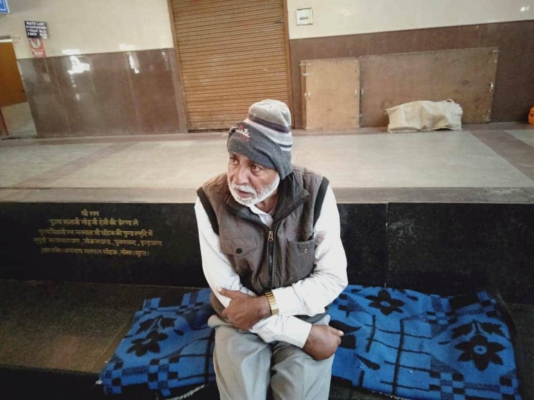 son left his old ill father at haridwar railway station