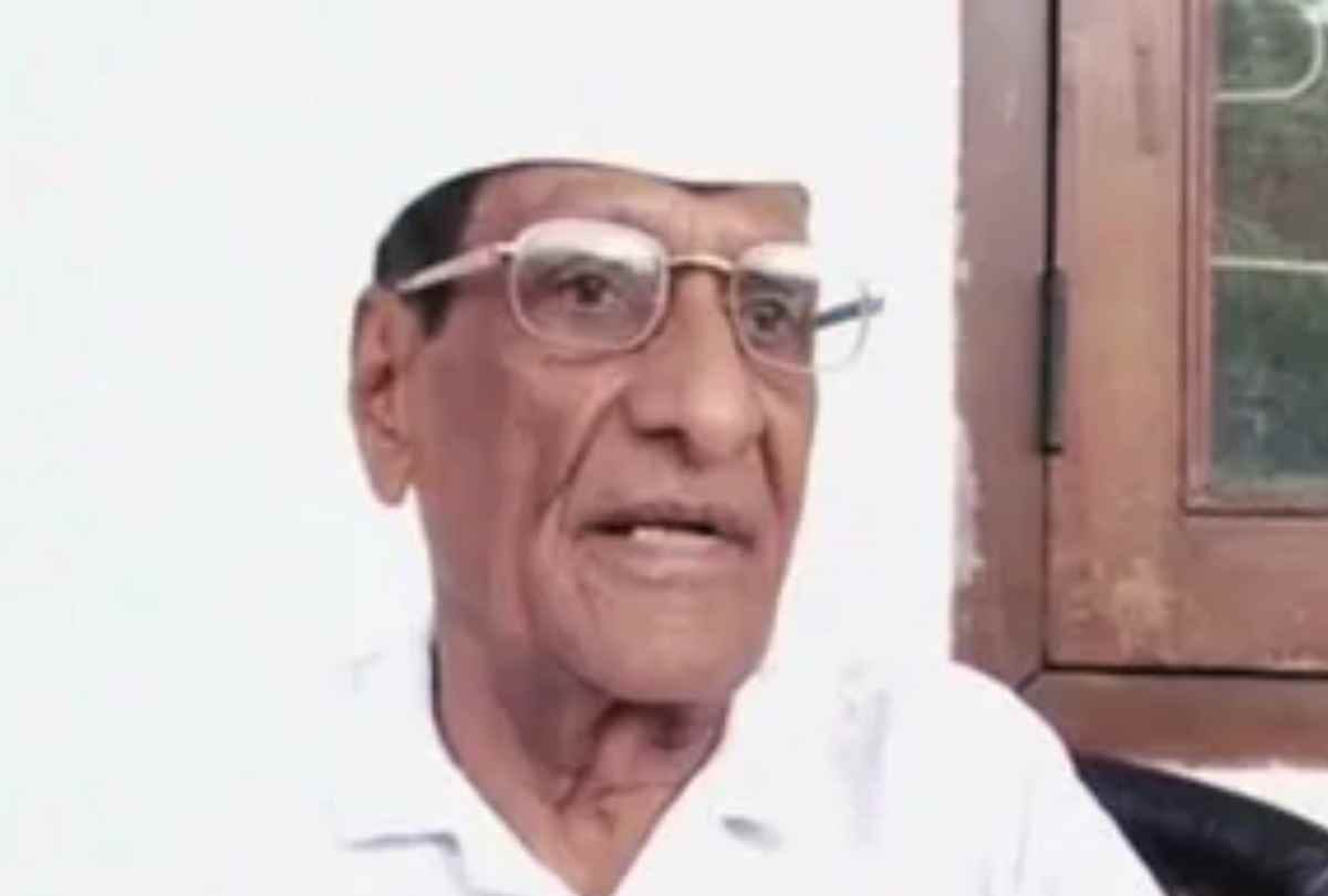 ex bjp minister said rajnath singh should be appointed as up cm