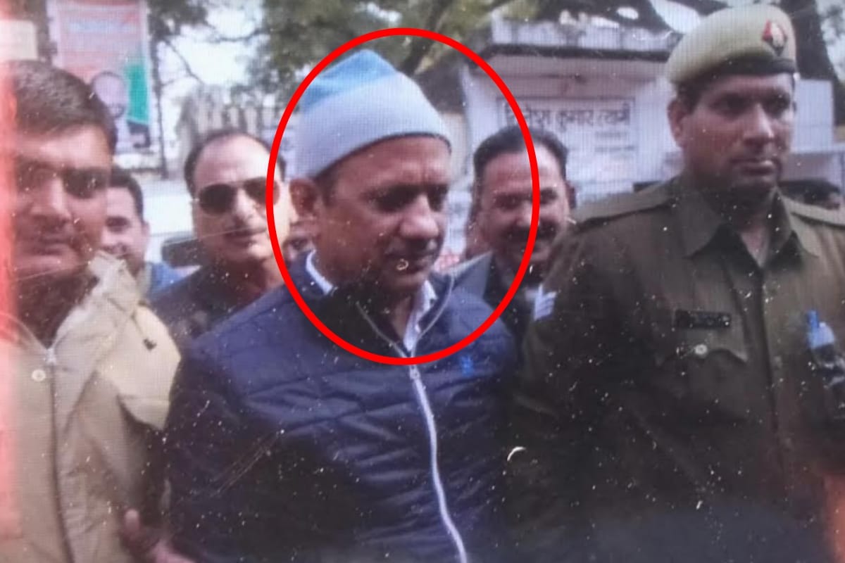 NRHM scam: Police bring Accused VK Chaudhary meerut in 300 crores Land scam