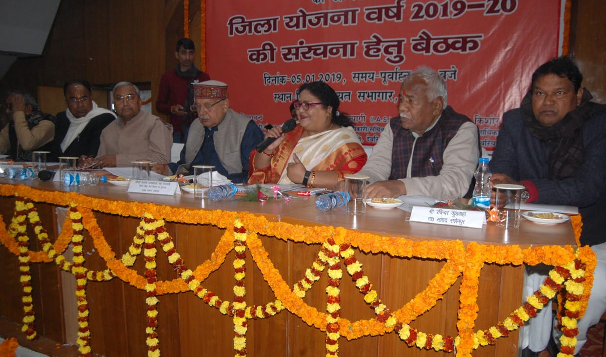 एआर कोऑपरेटिव गैर जिम्मेदार, नहीं करते सही व्यवहार
