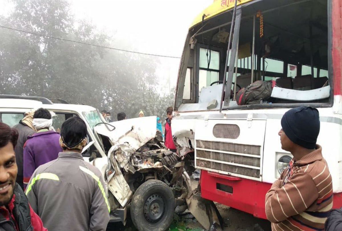 six injured in scorpio and roadways bus collision on GT Road in Mainpuri