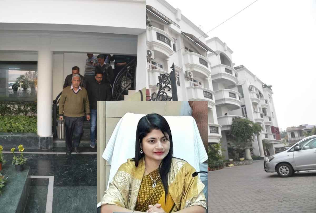 cbi raid at ias officer b chandrakala residence in   lucknow