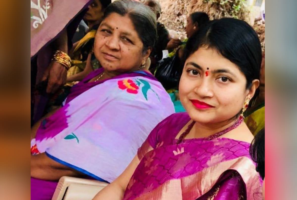 who is ias b chandrakala cbi raids her house in lucknow in illegal sand mining case all detail