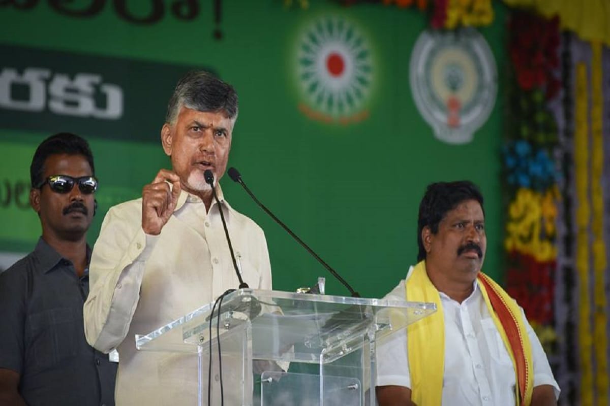 Chandrababu Naidu distributed 30 cars to unemployed Brahmin youths